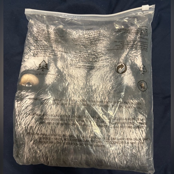 Men’s Shirt - Picture 2 of 3